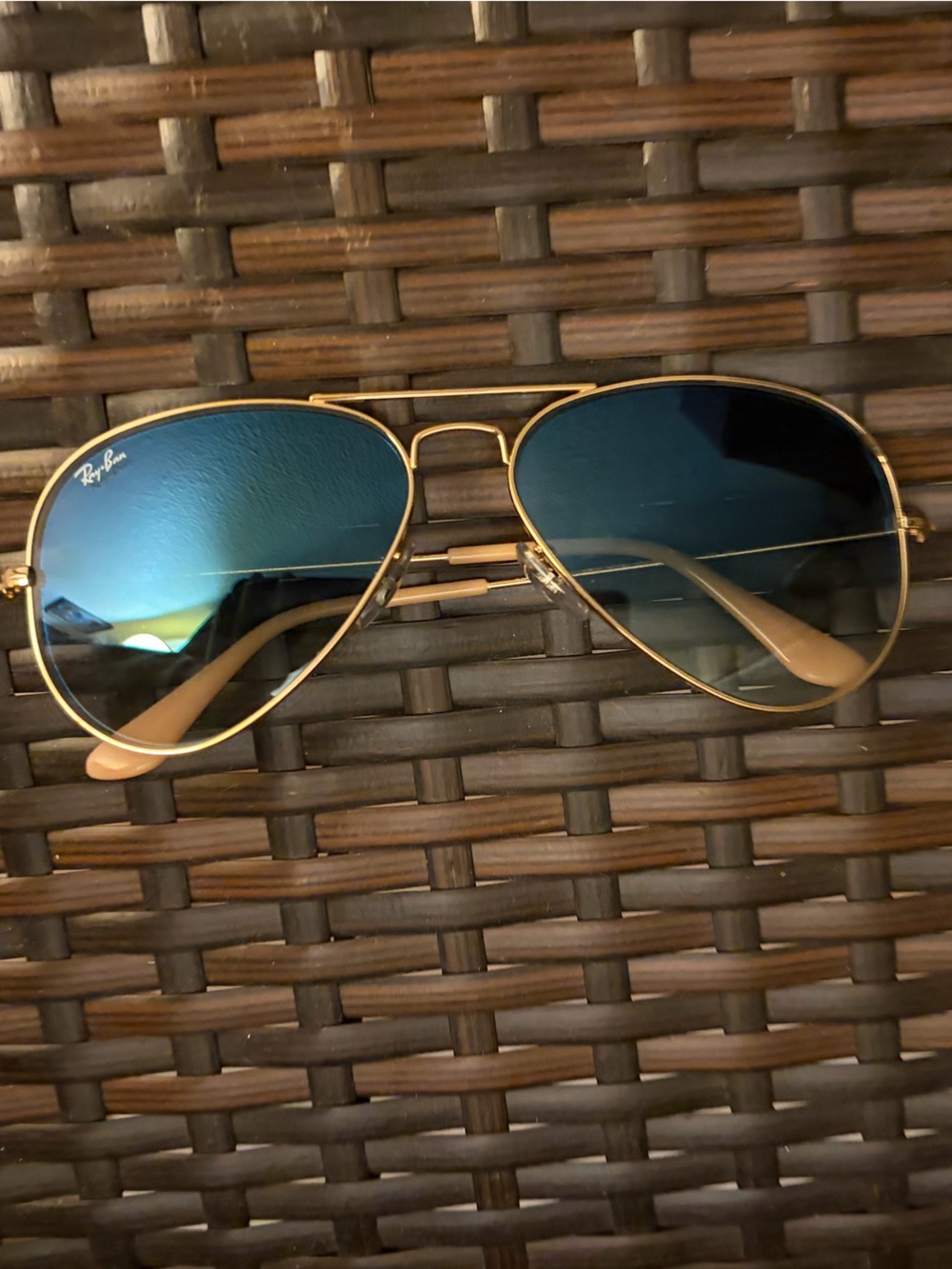 Ray-Ban Unisex Aviator 55m Sunglasses with Blue/Gold Gradient Frame - Picture 3 of 5